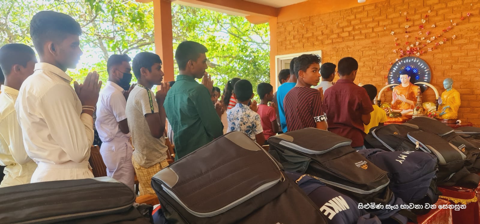 Supporting school children in Aralaganwila